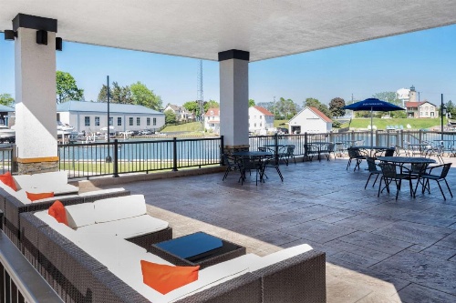 Wyndham Garden Kenosha Harborside image 21