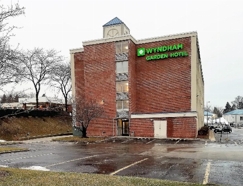 Wyndham Garden Kenosha Harborside image 3